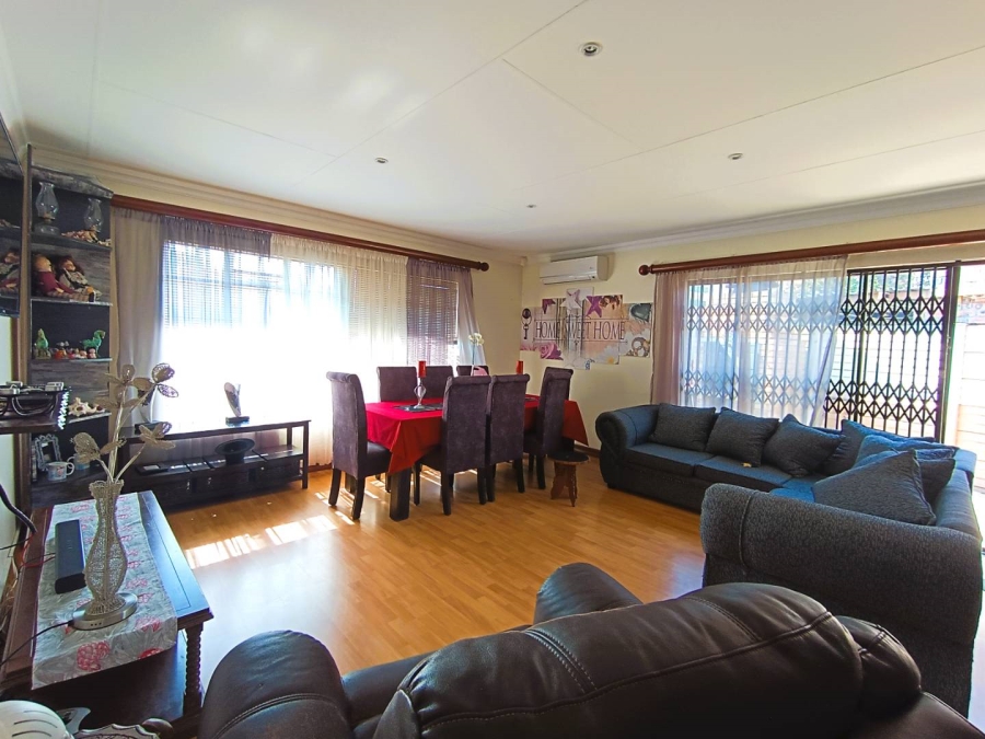 3 Bedroom Property for Sale in Pellissier Free State